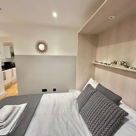 Flat 27 Bedford Chambers